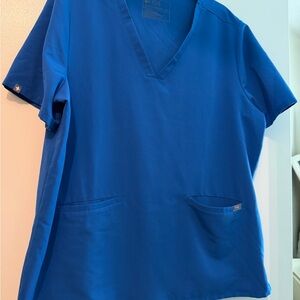 EUC FIGS Women’s Casma 3-pocket Scrub Top in Royal Blue